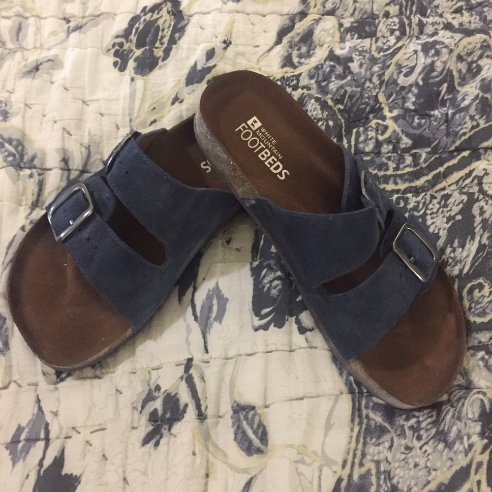 EUC White Mountain Footbed Shoes